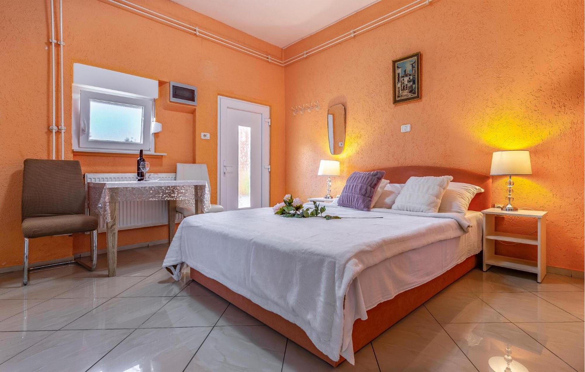 Pet Friendly Apartment In Medulin With Wifi Экстерьер фото